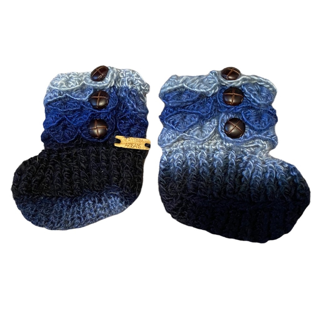 4/$30 Flan farm artisans handknit slippers